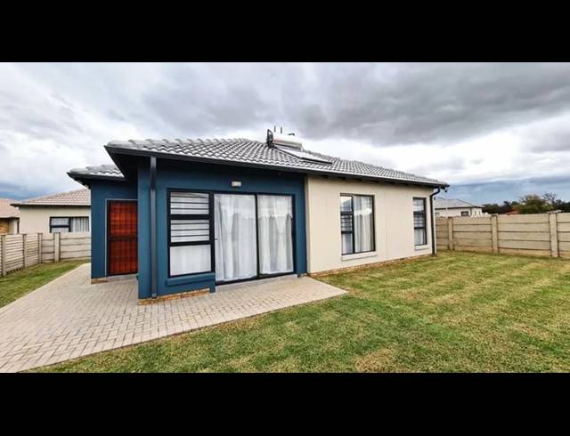 3 BEDROOM HOUSE FOR SALE IN VANDERBIJLPARK CW 5